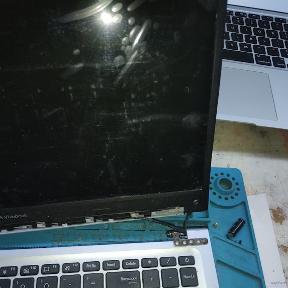 Asus Vivo Book Broken Hinges